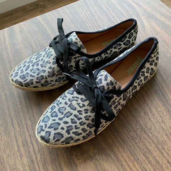 [ Sold ] NWOT Animal Print Lace-Up Shoes - Picture 1 of 8